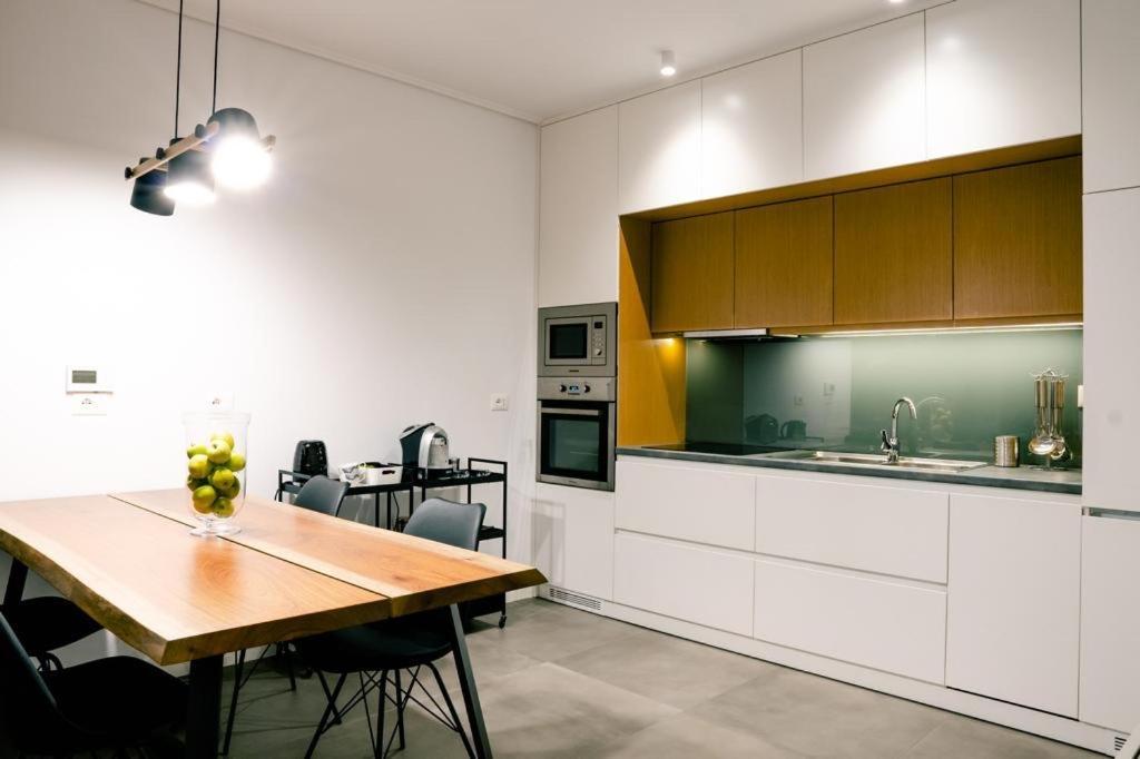 Novi'S Luxury Apartment 1 Гирокастра Экстерьер фото